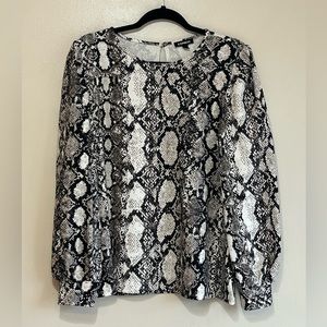 Express Snakeskin Blouse. XL